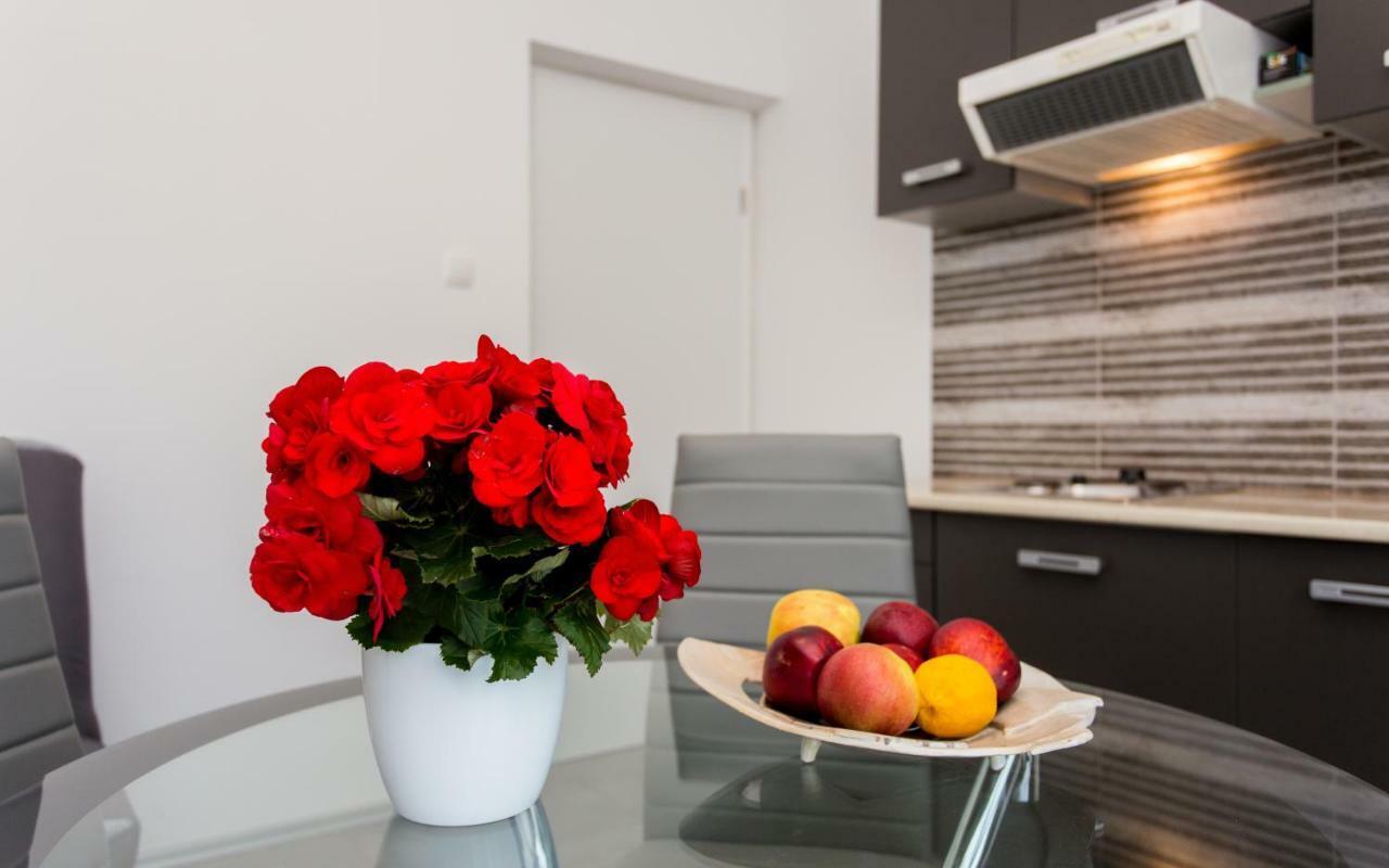 Apartment Mimi Draga Bašćanska المظهر الخارجي الصورة